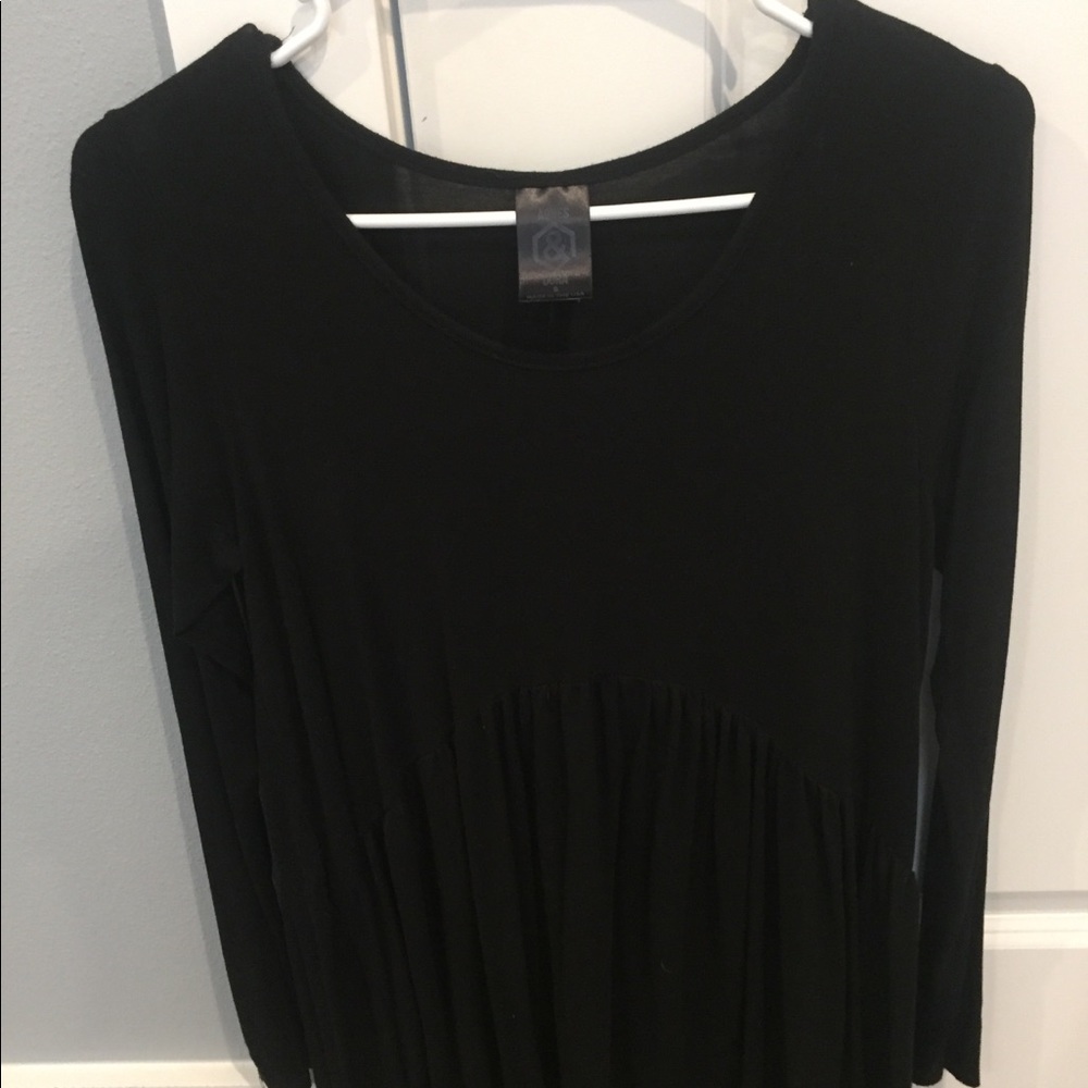 Black shirt